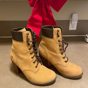 Timberland Women's Brown and Tan Lace-Up Boots